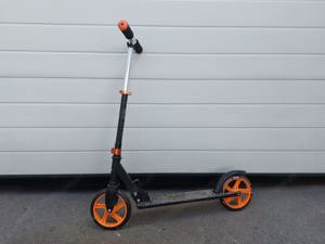 Klappbarer Tretscooter