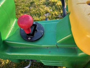 Trettraktor   Spieltraktor   Kindertraktor John Deere mit echten Gummireifen und viel Zubehör Bild 2