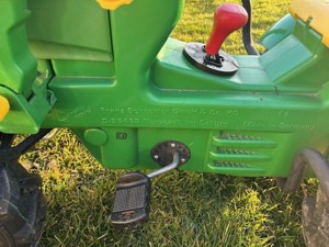 Trettraktor   Spieltraktor   Kindertraktor John Deere mit echten Gummireifen und viel Zubehör Bild 5