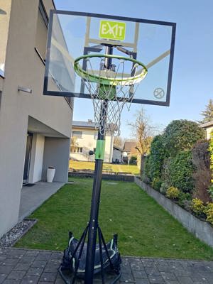 Basketballkorb zu verschenken Bild 3