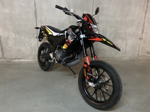 Derbi Racing Senda Supermoto X-treme DRD - 1. Besitz, Bj. 04 2019, nur 6.174 km,  Supermoto Bild 4