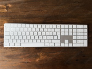 Apple Magic Keyboard weiß - kabellos (A1843) - mit Num-Block