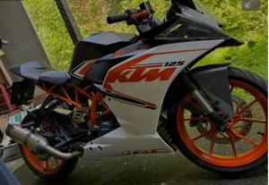 Motorrad KTM RC 125 Bild 2