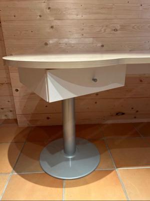 Schreibtisch Bild 2