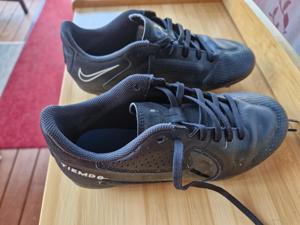 Nike Fussballschuhe Gr. 35