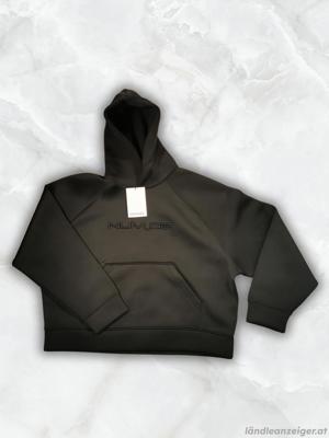 Bershka Kapuzenpullover Schwarz 