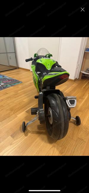 Kawasaki Motorrad Kinder Bild 3