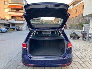 VW Passat 2.0 TDi Kombi   Family Van Bild 9