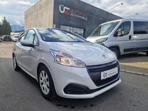 Peugeot 208 Bild 2