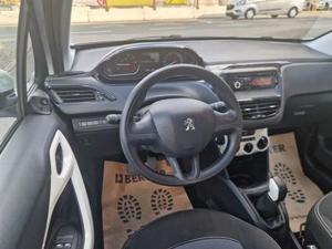 Peugeot 208 Bild 19