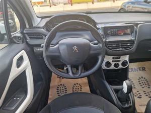 Peugeot 208 Bild 20