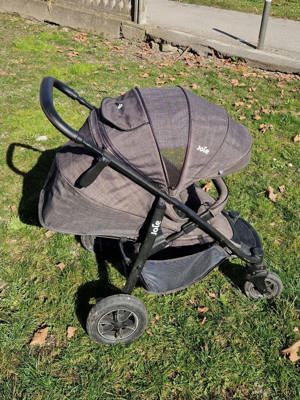 Joie Kinderwagen mit Luftreifen Bild 5