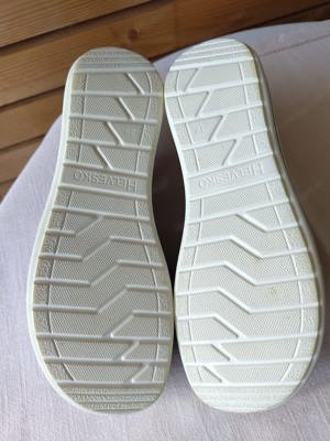 Echtes Schnäppchen! Neue Sneakers Bild 4