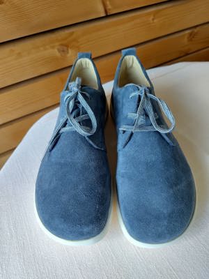 Echtes Schnäppchen! Neue Sneakers Bild 2