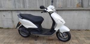 Moped Piaggio Fly 50 2T Bild 2