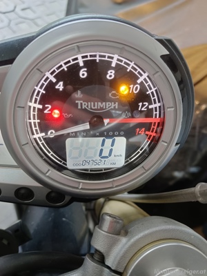 Triumph Street Triple 675 Bild 3