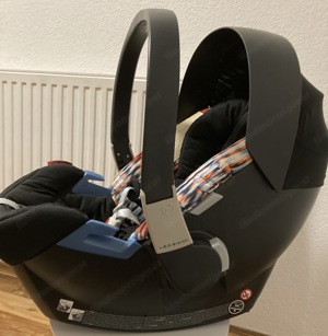 Neuwertige Baby Schale Cybex Bild 3