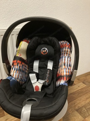 Neuwertige Baby Schale Cybex Bild 1