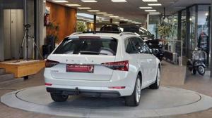 Skoda Superb Bild 8
