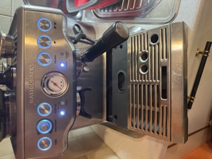 Barista Express Espresso-Maschine (Silber, Integrierte Kaffeemühle, 2400  Bild 8