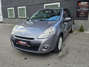 Renault Clio  Bild 2