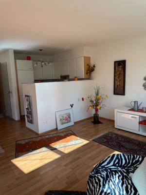 Familienfreundliche 145qm Wohnung plus 14qm Balkon zentrumsnah ruhig hell Bild 7