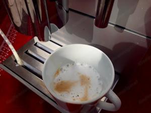 Jura ENA 9 Kaffeevollautomat - Cappuccino und Latte auf Knopfdruck Bild 3