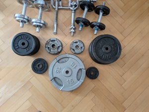 Trainingsgeräte, Bank, Ständer, Hanteln und Gewichte mit über 150kg an Scheiben Bild 4