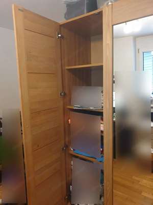 Drehtürschrank 4-türig Bild 7