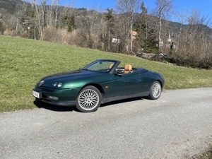 Alfa Romeo Spider 916 2,0TS 150PS Bj. 1997 Traumzustand Bild 2