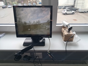 Überwachungskamera mit Monitor Analog Bild 1