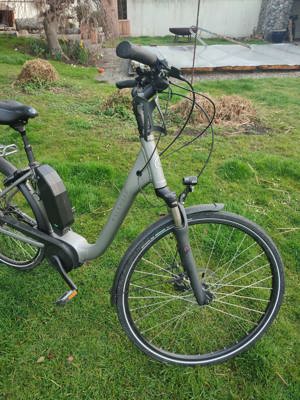 E-Bike   Damen City-Bike Bild 5