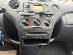 Toyota Yaris Bild 9