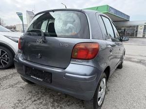 Toyota Yaris Bild 12