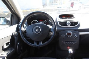 Renault Clio Grandtour Dynamique 1,2 16V aus erster Hand  Bild 9