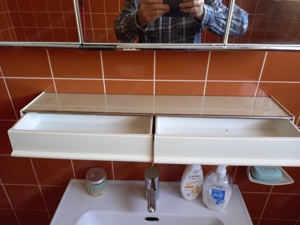 Spiegelschrank für Badezimmer zu verschenken Bild 4