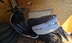 Peugeot Vivacity Moped Roller Bild 3