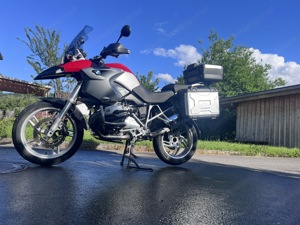 BMW R 1200 GS mit Koffer und Navi Bild 2