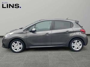 Peugeot 208 Bild 2