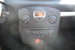 Renault Clio 2008 Bild 12