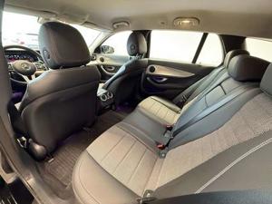 Mercedes-Benz E 300 Bild 15