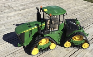 Bruder John Deere 9620XR mit Raupenlaufwerk Bild 2