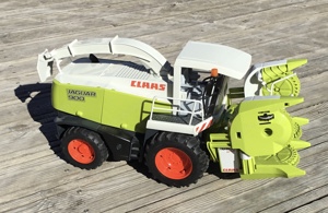 Bruder Claas Jaguar Feldhäcksler Bild 1