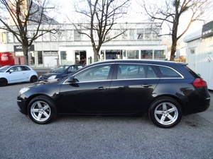 Opel Insignia ST 2,0 Edition CDTI DPF Sports Tourer SW Bild 6