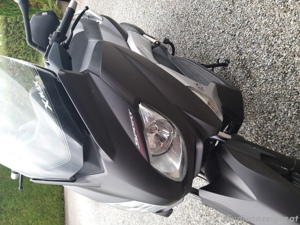 Yamaha Xmax sport 250 Bild 5