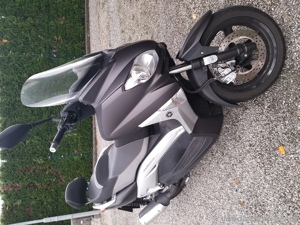 Yamaha Xmax sport 250 Bild 10