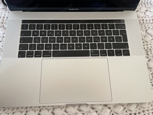 Macbook Pro 15  (2018) - Touchbar Bild 5