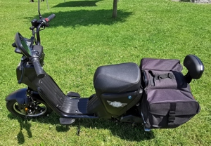 EV250 E-Scooter  Bild 1