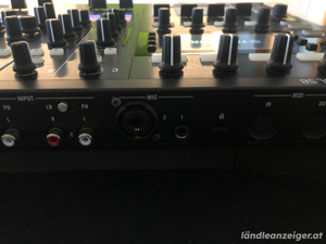 Native Instruments Traktor Kontrol S8 Profi-DJ-Controller Bild 2