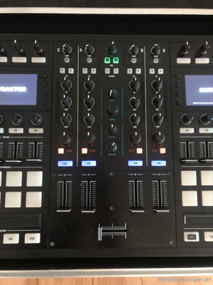 Native Instruments Traktor Kontrol S8 Profi-DJ-Controller Bild 4